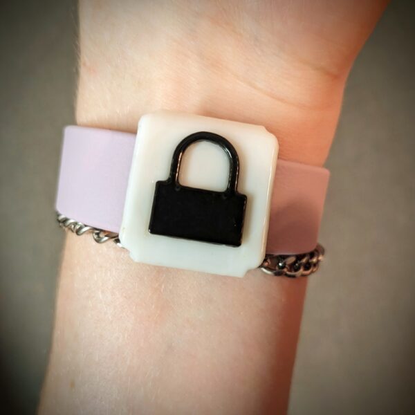 Faceplates for our Biothane®cuffs - Image 2