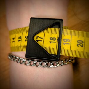 Custom cuffs measurement tool