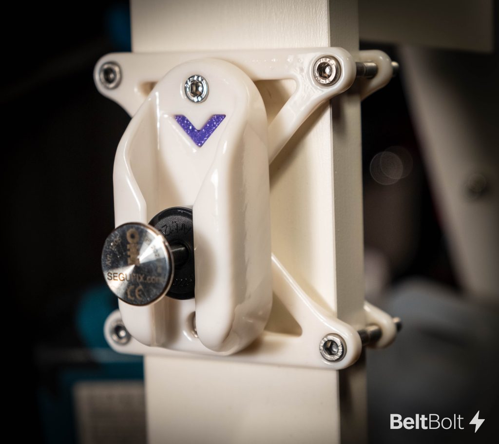 Segufix®hands-free unlocking station